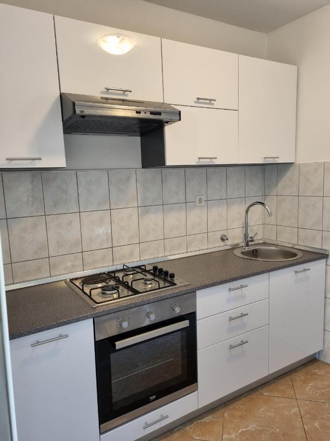 Apartments And Rooms With Parking Space Metajna, Pag - 4120 Dış mekan fotoğraf