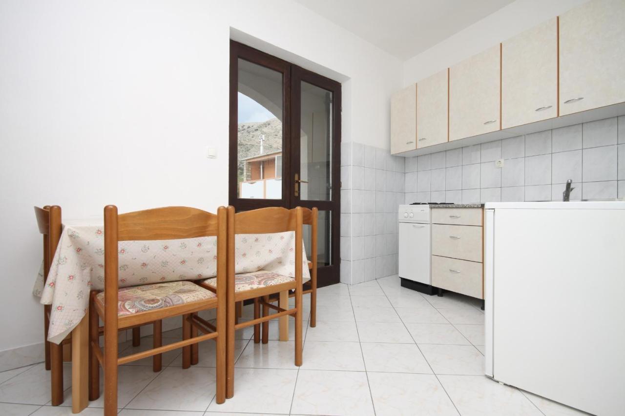 Apartments And Rooms With Parking Space Metajna, Pag - 4120 Dış mekan fotoğraf