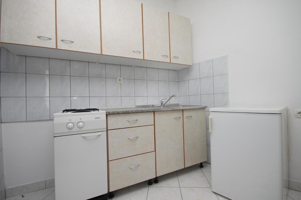 Apartments And Rooms With Parking Space Metajna, Pag - 4120 Dış mekan fotoğraf