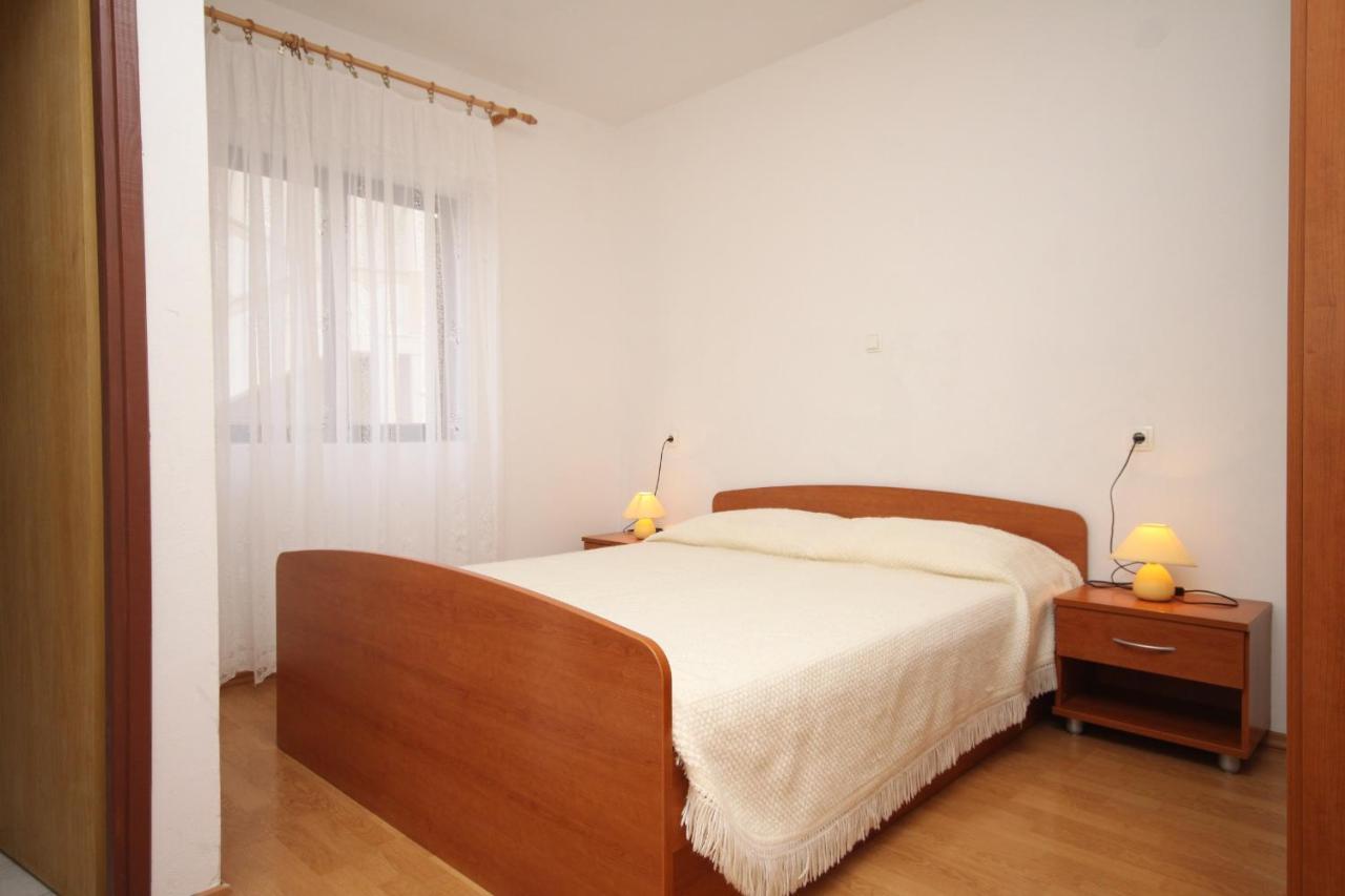 Apartments And Rooms With Parking Space Metajna, Pag - 4120 Dış mekan fotoğraf